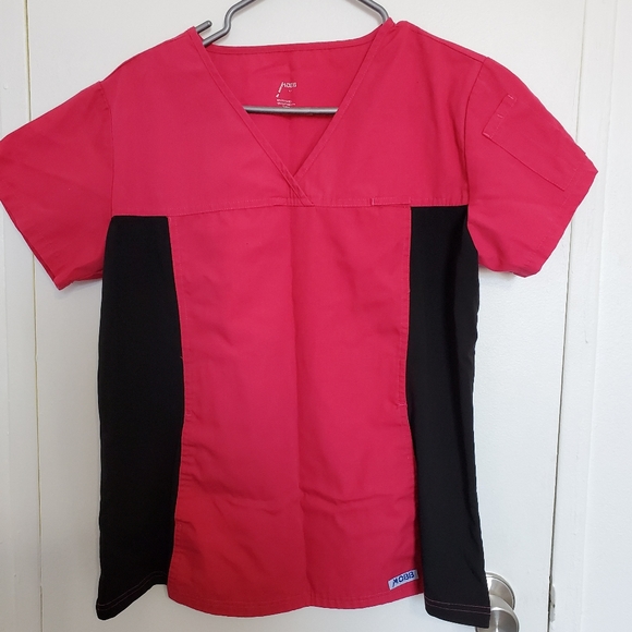 Scrubs - Picture 2 of 2